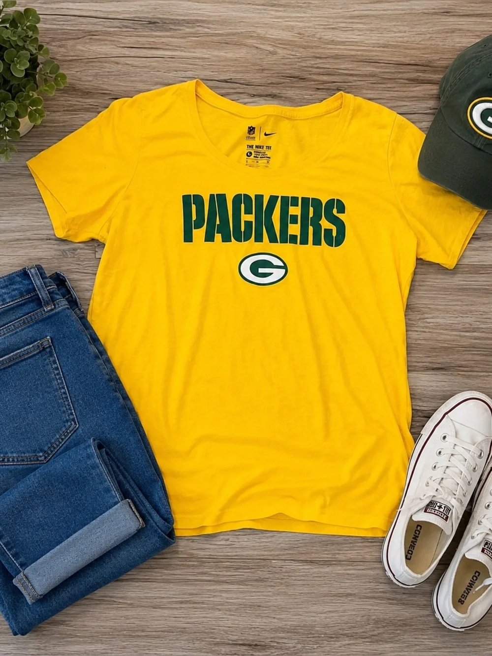 Nike Green Bay Packers NFL Tee Shirt XL Yellow Gold Cotton